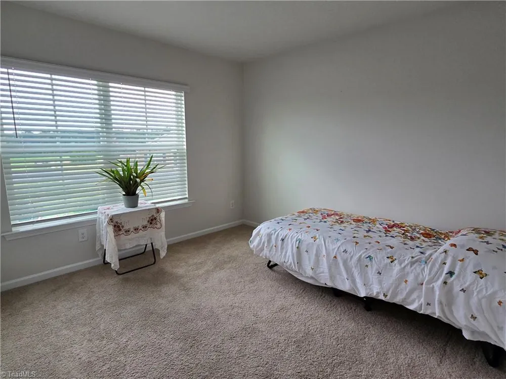 202 Alamos Avenue Lexington, NC 27295