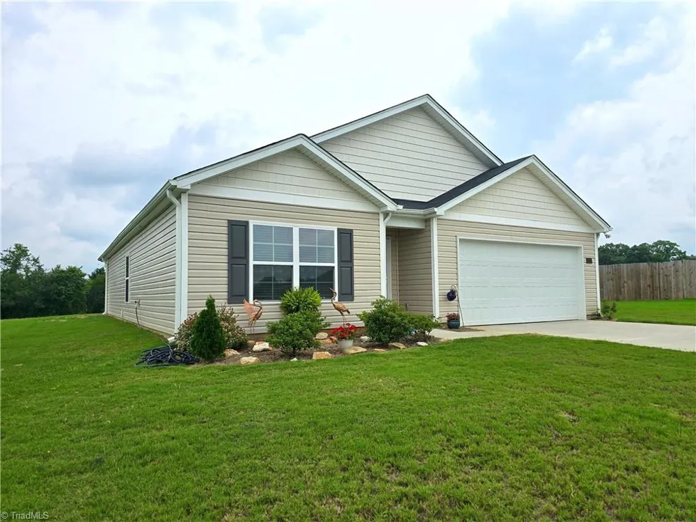 202 Alamos Avenue Lexington, NC 27295
