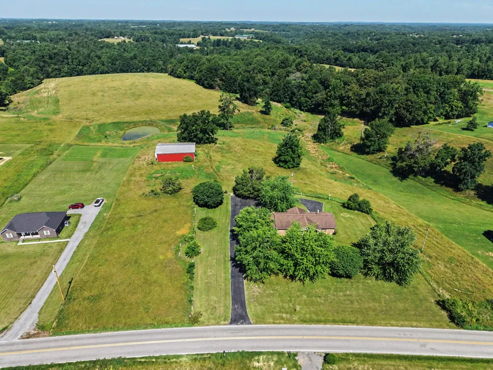5223 Galen Rd Lafayette, TN 37083