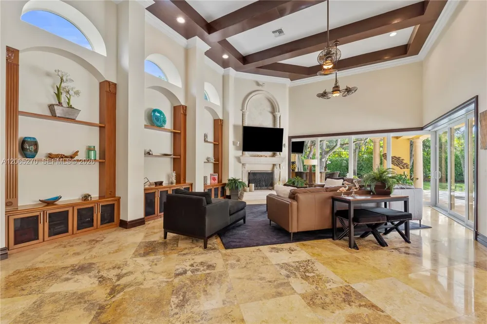 9245 SW 93rd Ave Miami, FL 33176