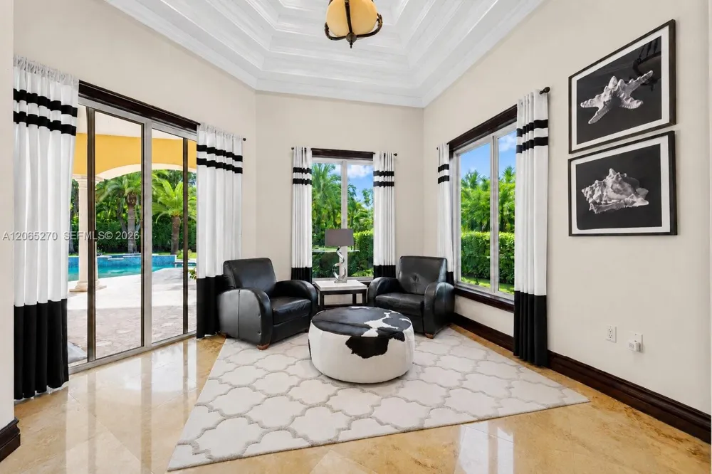 9245 SW 93rd Ave Miami, FL 33176