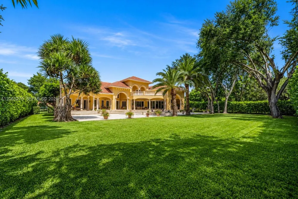 9245 SW 93rd Ave Miami, FL 33176