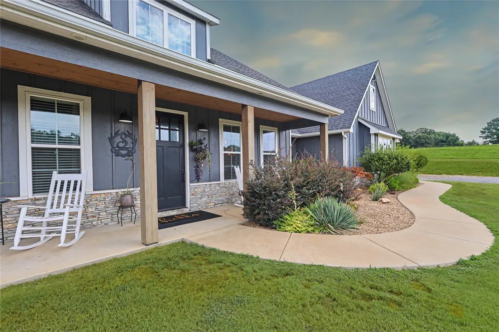 11542 W 835 ROAD Fort Gibson, OK 74434