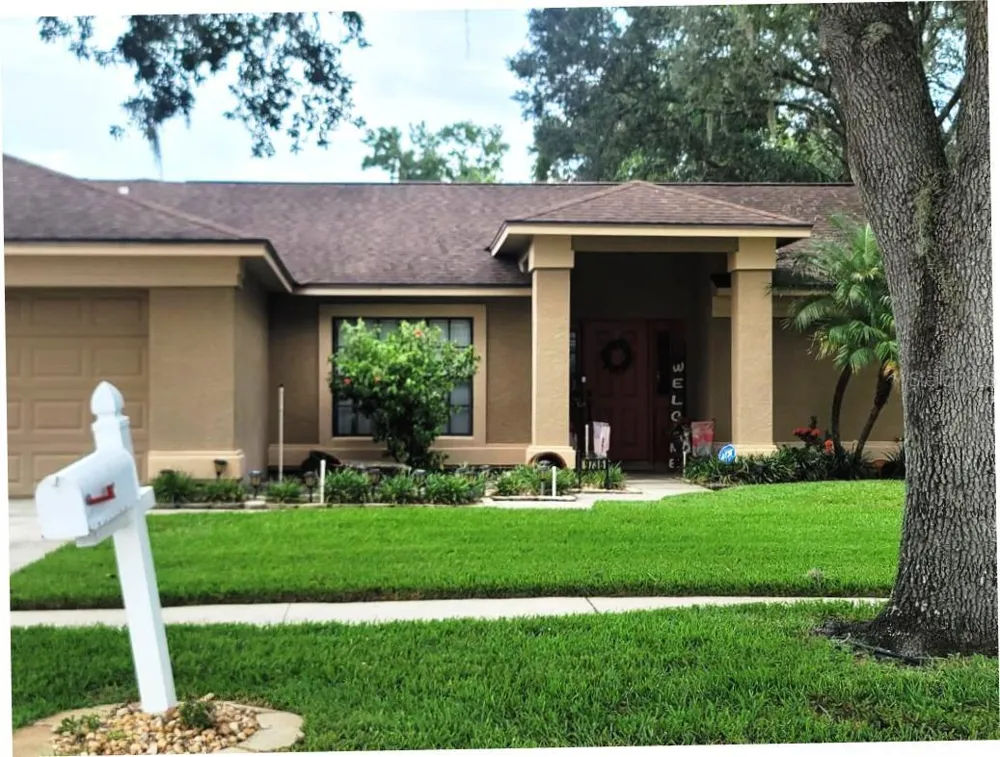 9736 CYPRESS SHADOW AVENUE Tampa, FL 33647
