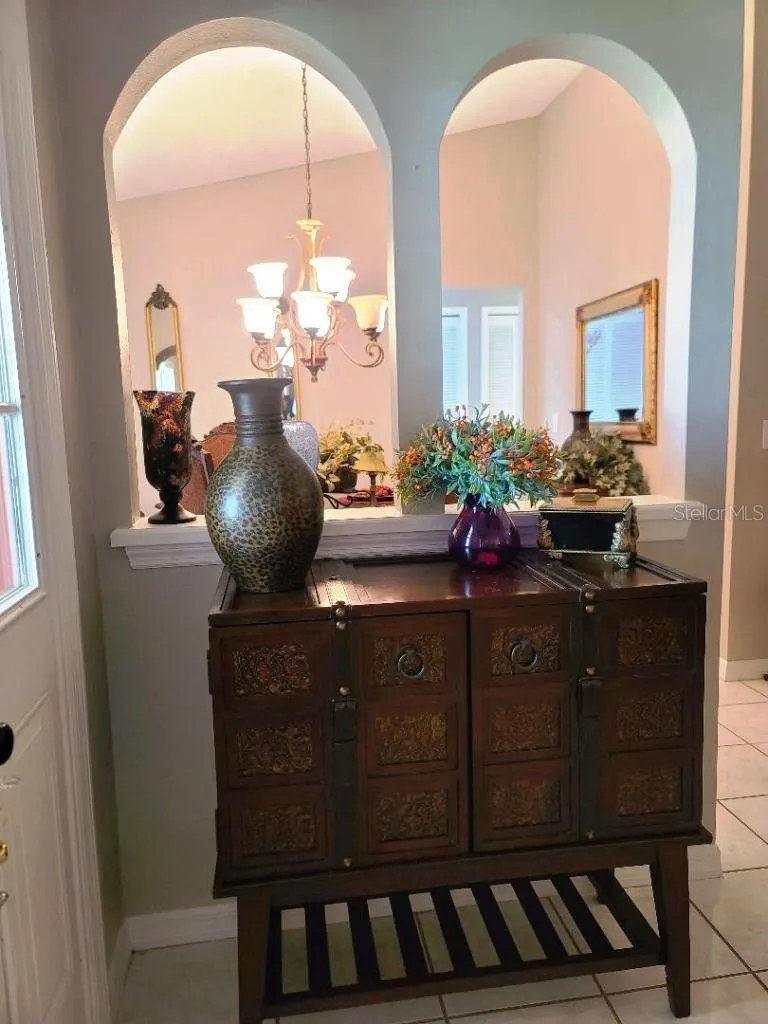 9736 CYPRESS SHADOW AVENUE Tampa, FL 33647
