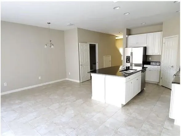 7027 TOWNE LAKE ROAD Riverview, FL 33578