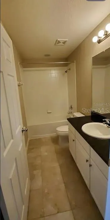 7027 TOWNE LAKE ROAD Riverview, FL 33578