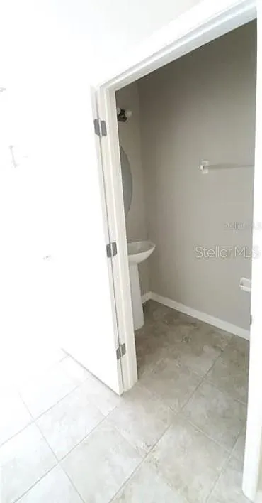 7027 TOWNE LAKE ROAD Riverview, FL 33578