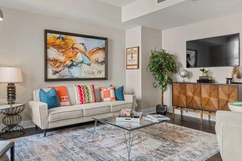 411 W 7th Street #302