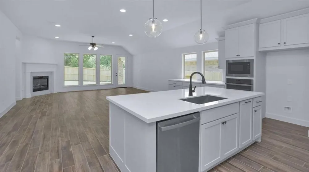 535 Oakview Bend Drive Montgomery, TX 77316