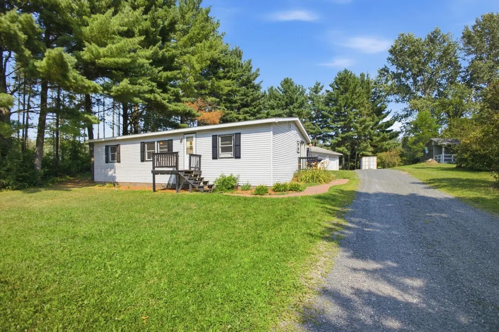 798 Horse Lake Lane Dresser, WI 54009