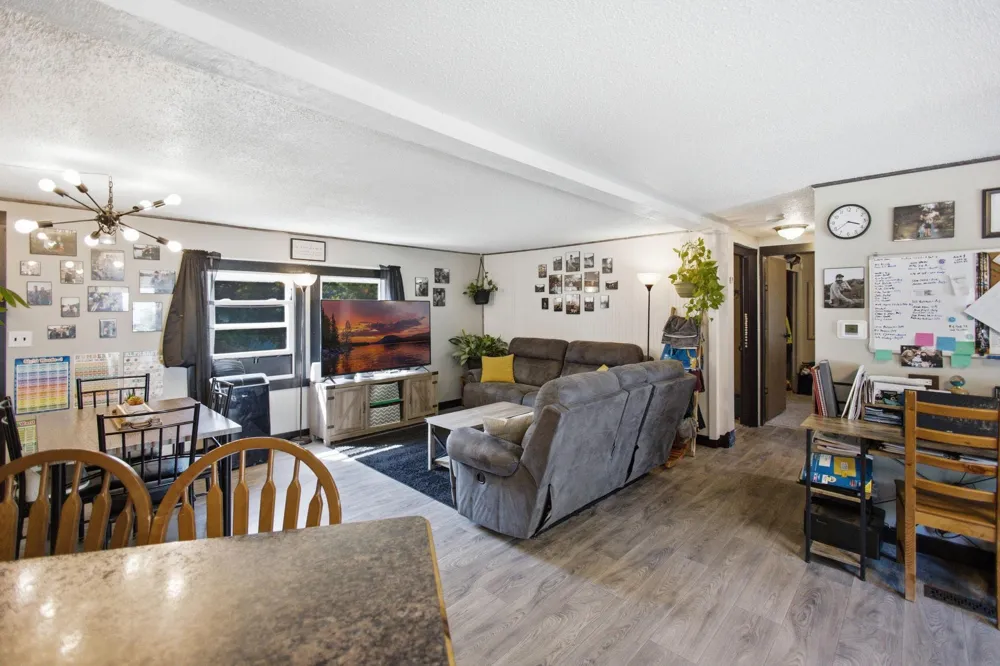 798 Horse Lake Lane Dresser, WI 54009