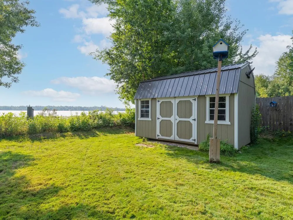 29729 Dahlia Street NW Isanti, MN 55040