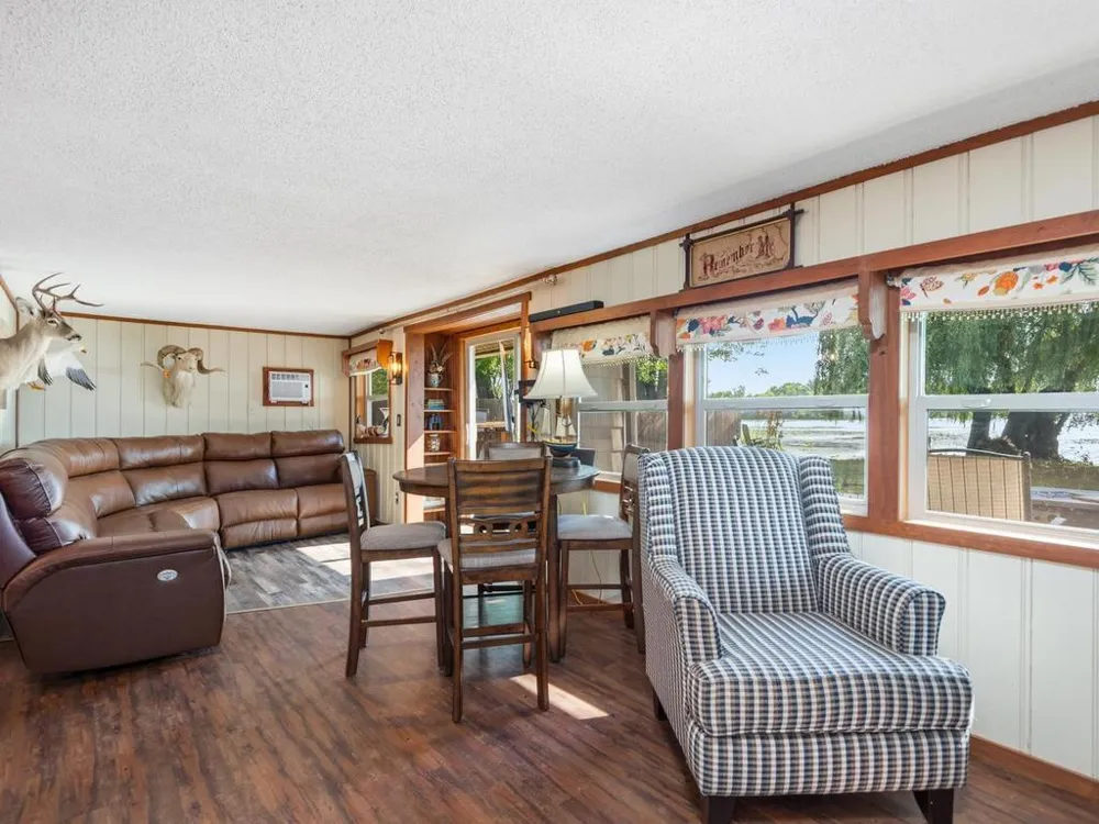 29729 Dahlia Street NW Isanti, MN 55040