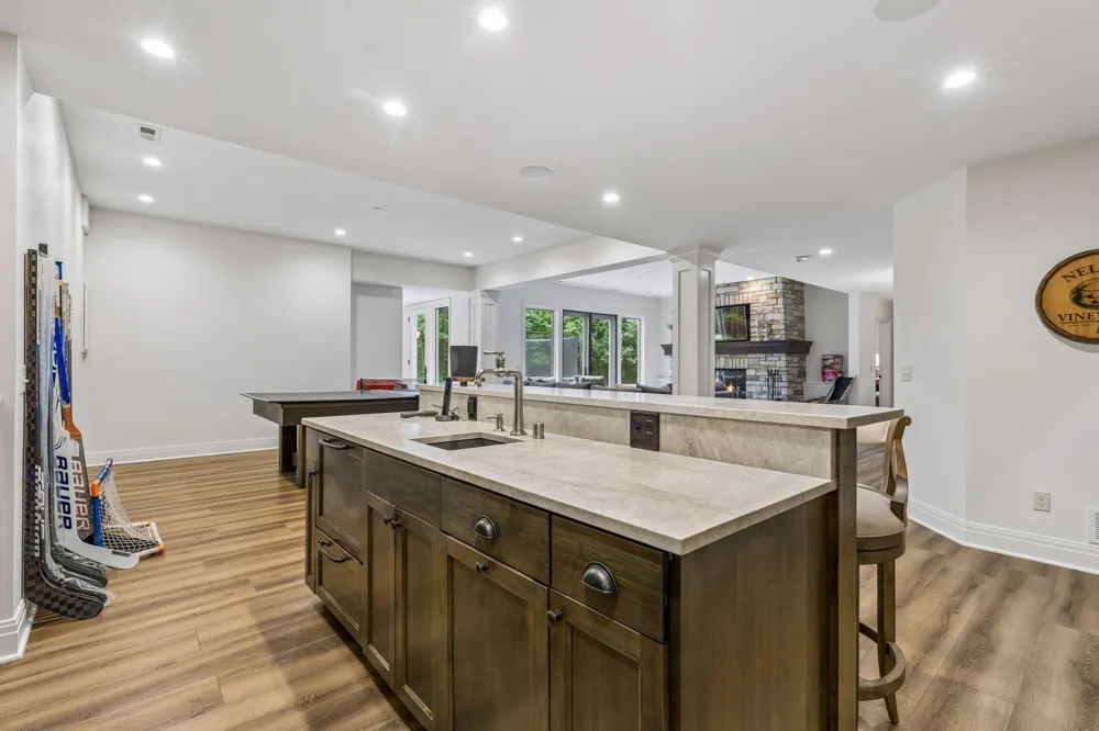 15700 Portico Drive Minnetonka, MN 55391