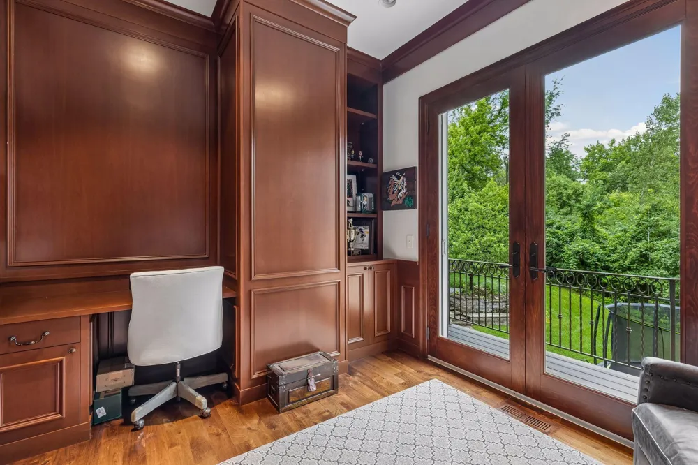 15700 Portico Drive Minnetonka, MN 55391