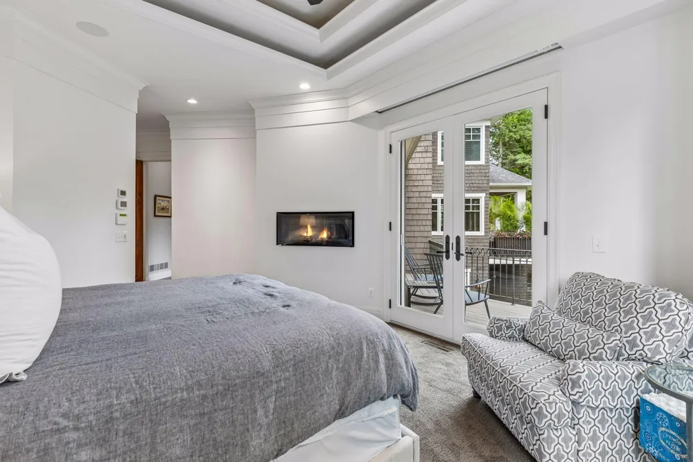 15700 Portico Drive Minnetonka, MN 55391
