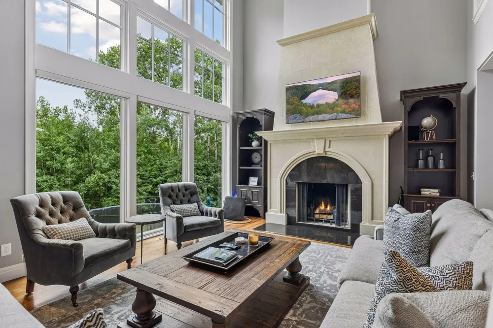 15700 Portico Drive Minnetonka, MN 55391