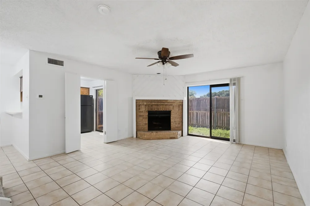 14800 Enterprise Drive #22D Farmers Branch, TX 75234
