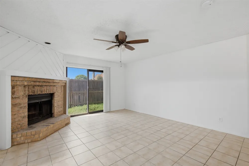 14800 Enterprise Drive #22D Farmers Branch, TX 75234