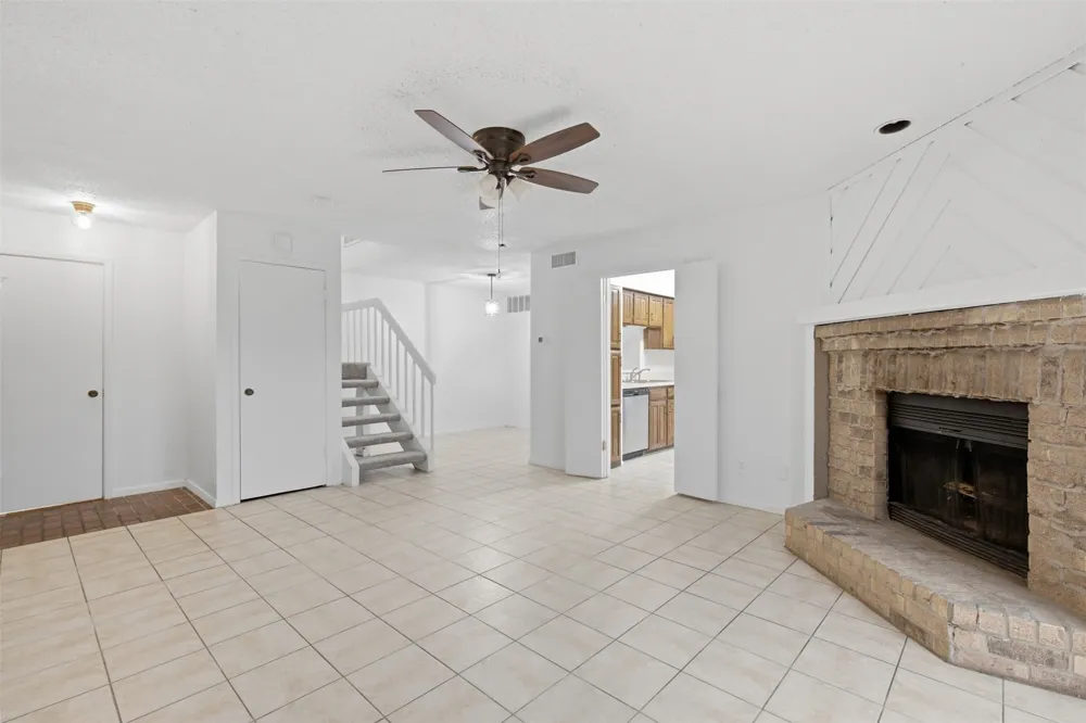 14800 Enterprise Drive #22D Farmers Branch, TX 75234