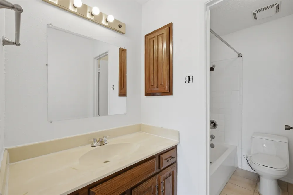 14800 Enterprise Drive #22D Farmers Branch, TX 75234