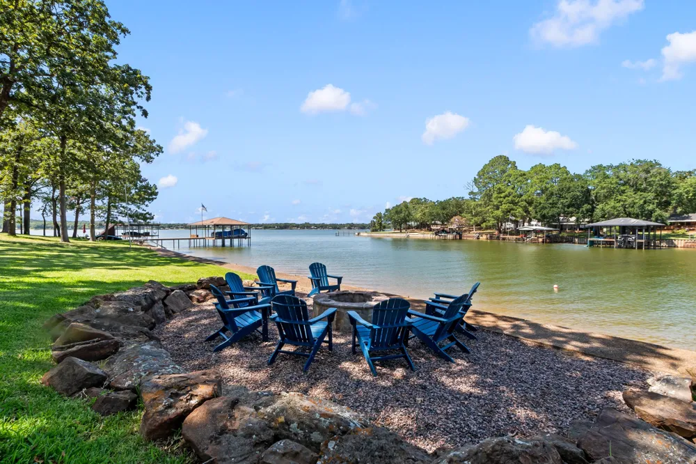 5366 Point LaVista Malakoff, TX 75148