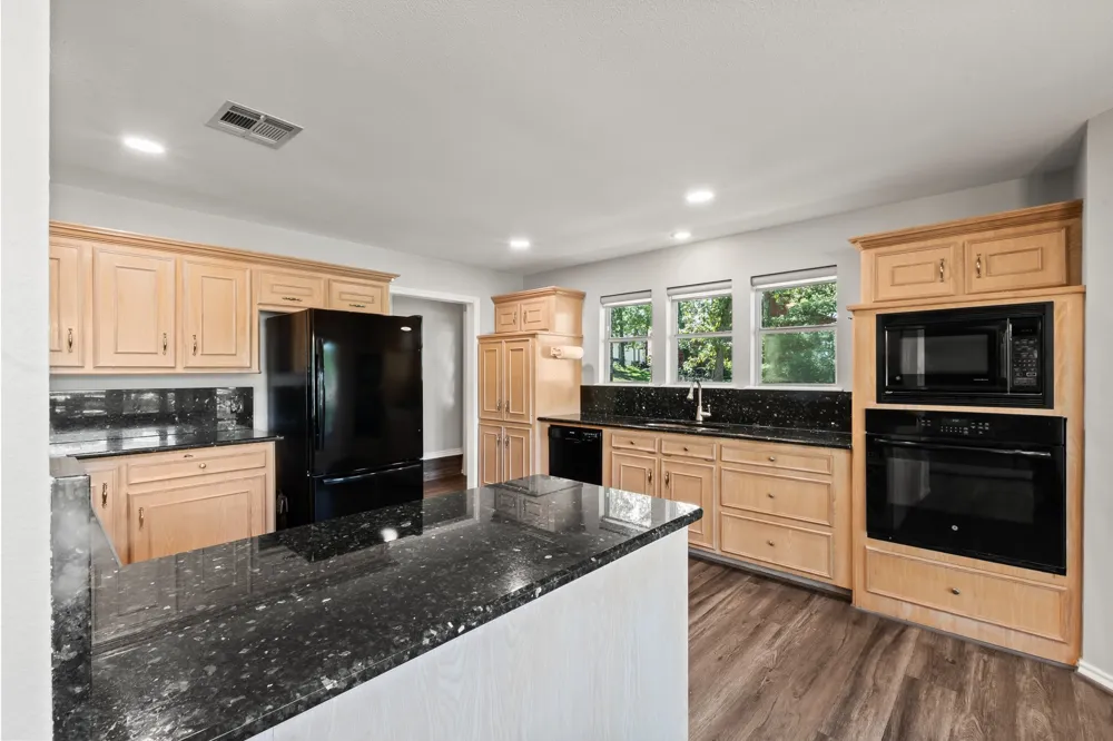 5366 Point LaVista Malakoff, TX 75148
