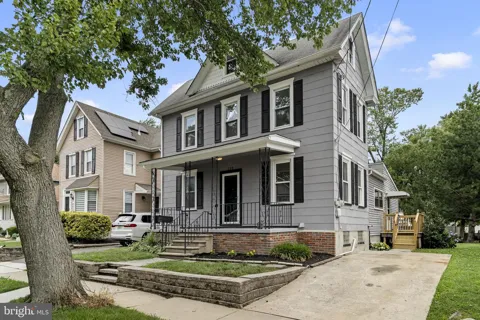 213 CHESTNUT STREET