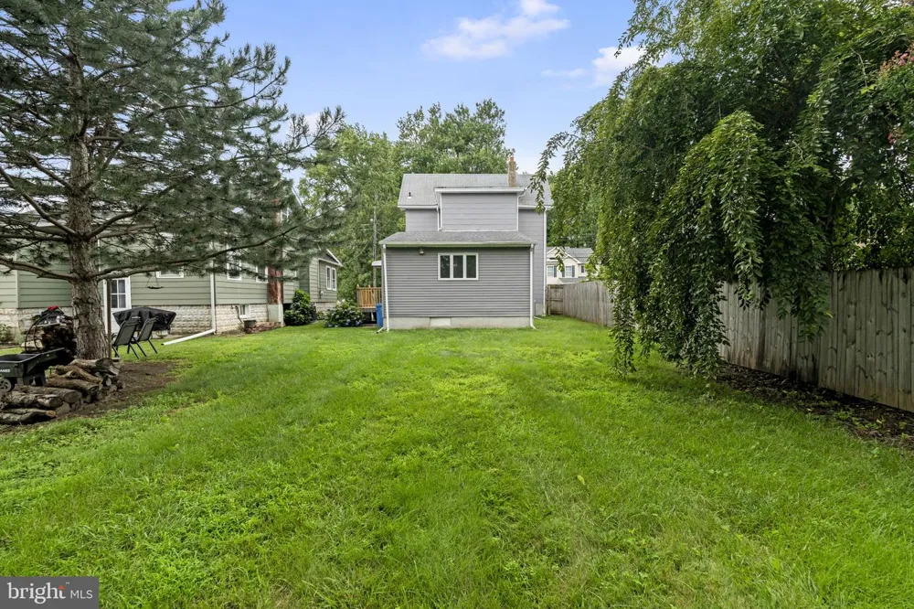 213 CHESTNUT STREET Westville, NJ 08093