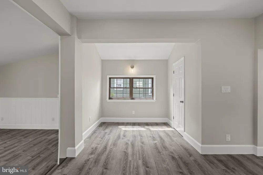 213 CHESTNUT STREET Westville, NJ 08093