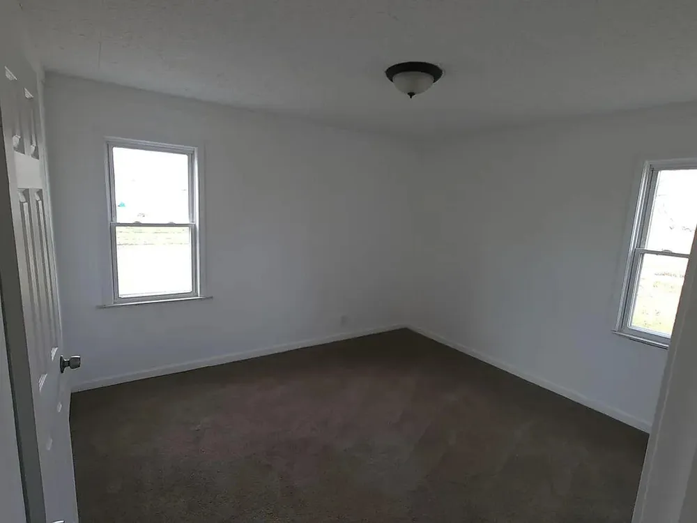 26548 Eton Avenue Dearborn Heights, MI 48125