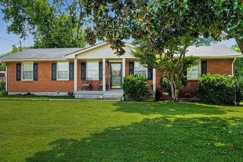 102 Shadydale Dr