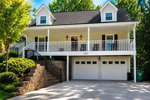 823 Ridge Avenue