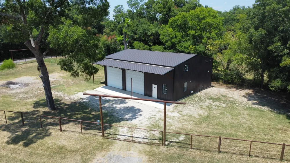 7186 State Highway 24 Commerce, TX 75428
