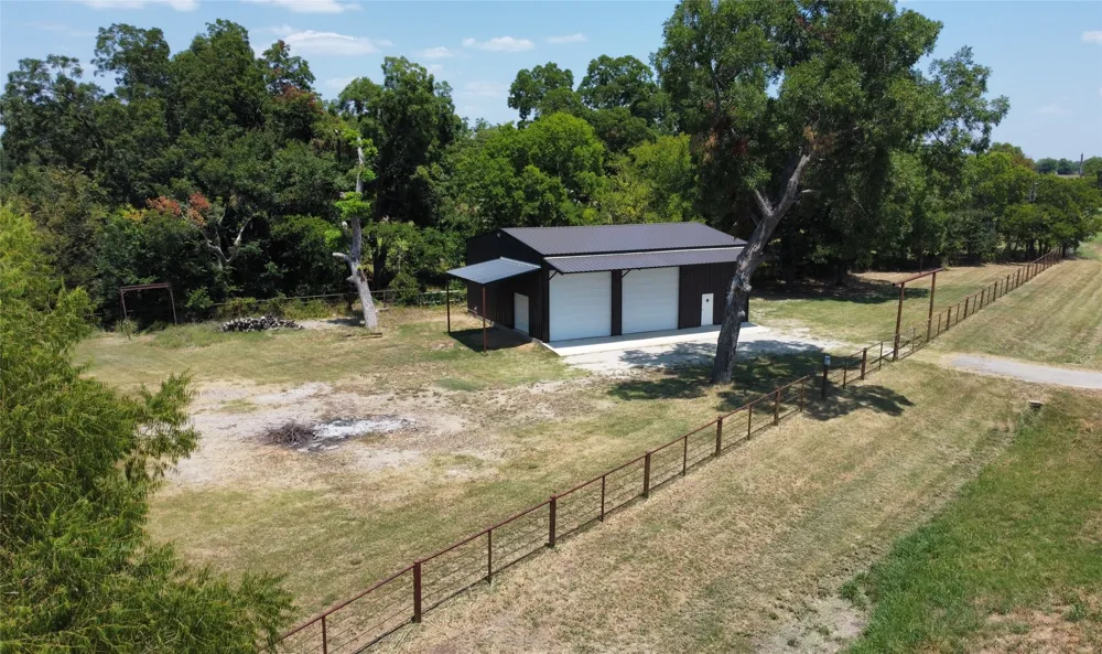 7186 State Highway 24 Commerce, TX 75428