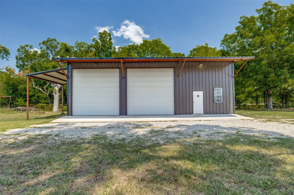 7186 State Highway 24 Commerce, TX 75428