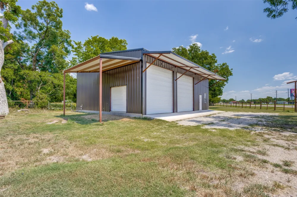 7186 State Highway 24 Commerce, TX 75428