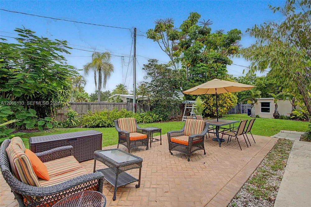 9770 Cutler Ridge Dr Cutler Bay, FL 33157