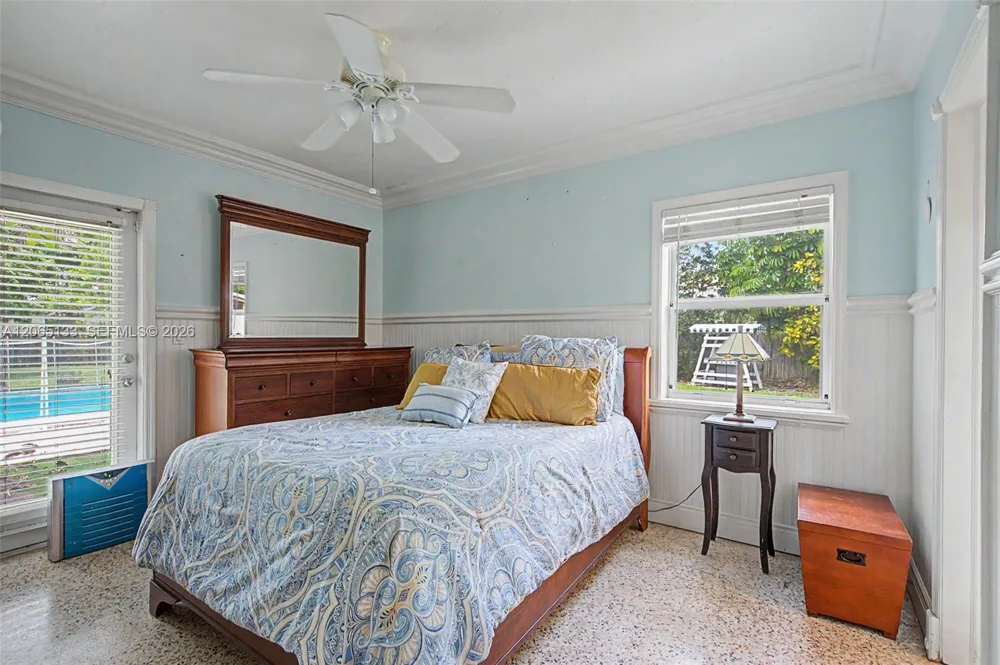 9770 Cutler Ridge Dr Cutler Bay, FL 33157