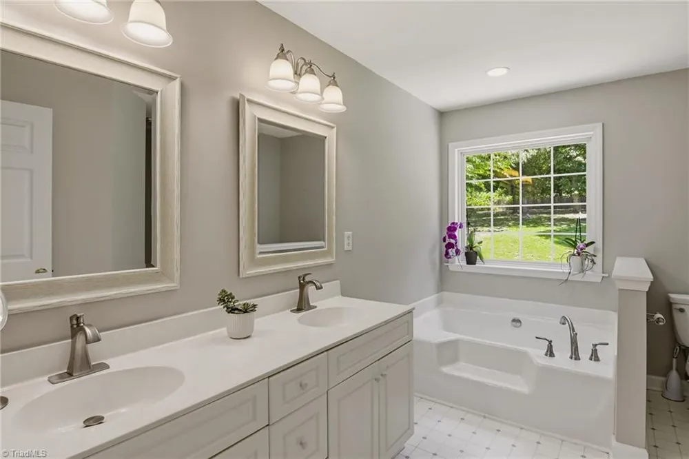 3955 Firestone Road Kernersville, NC 27284
