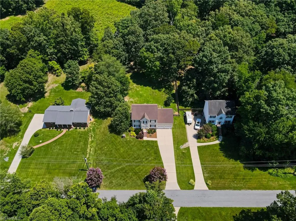 3955 Firestone Road Kernersville, NC 27284