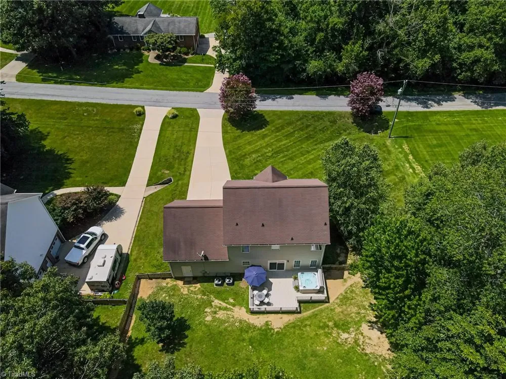 3955 Firestone Road Kernersville, NC 27284