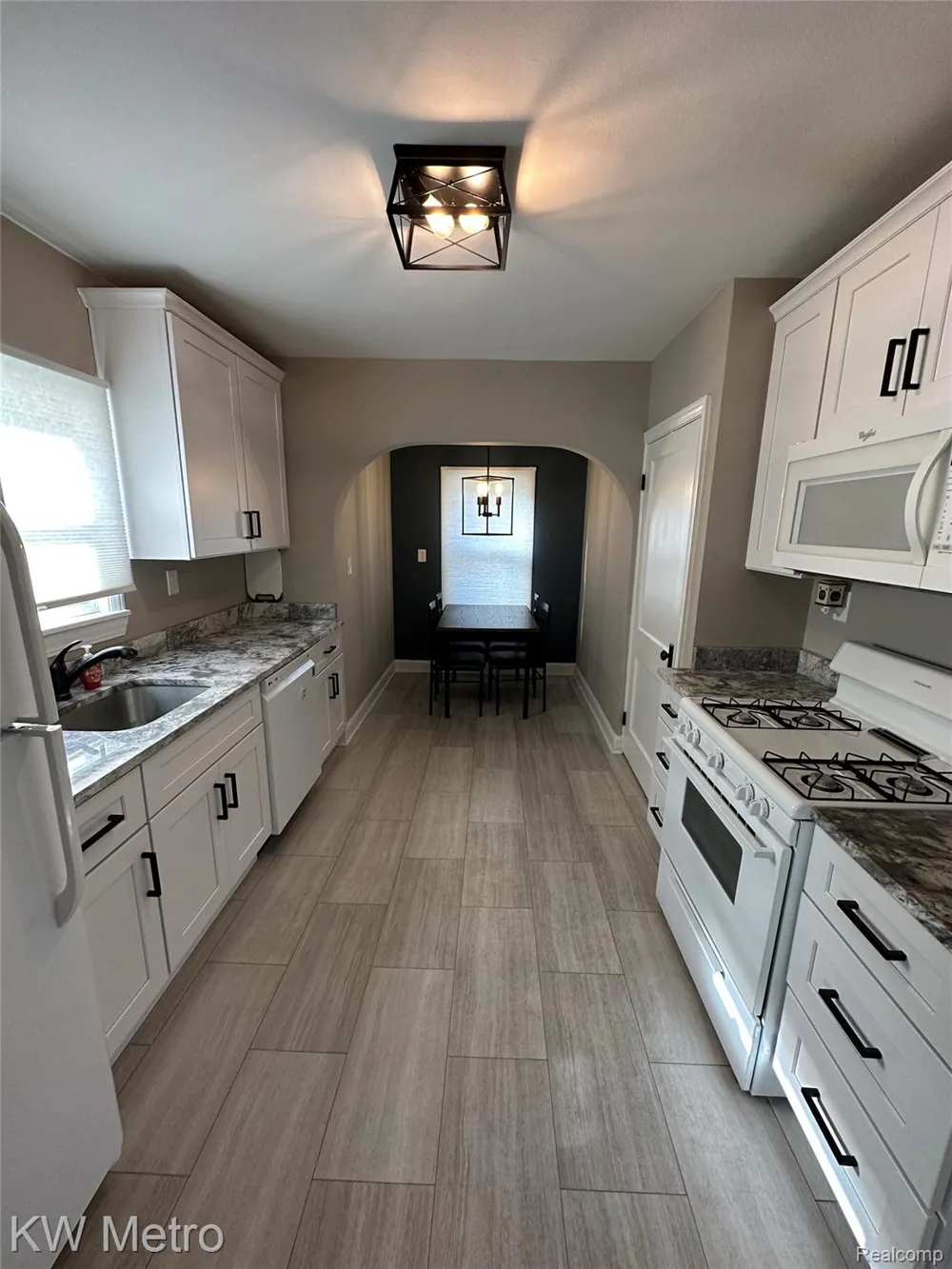 21503 COLLINGHAM AVENUE Farmington Hills City, MI 48336