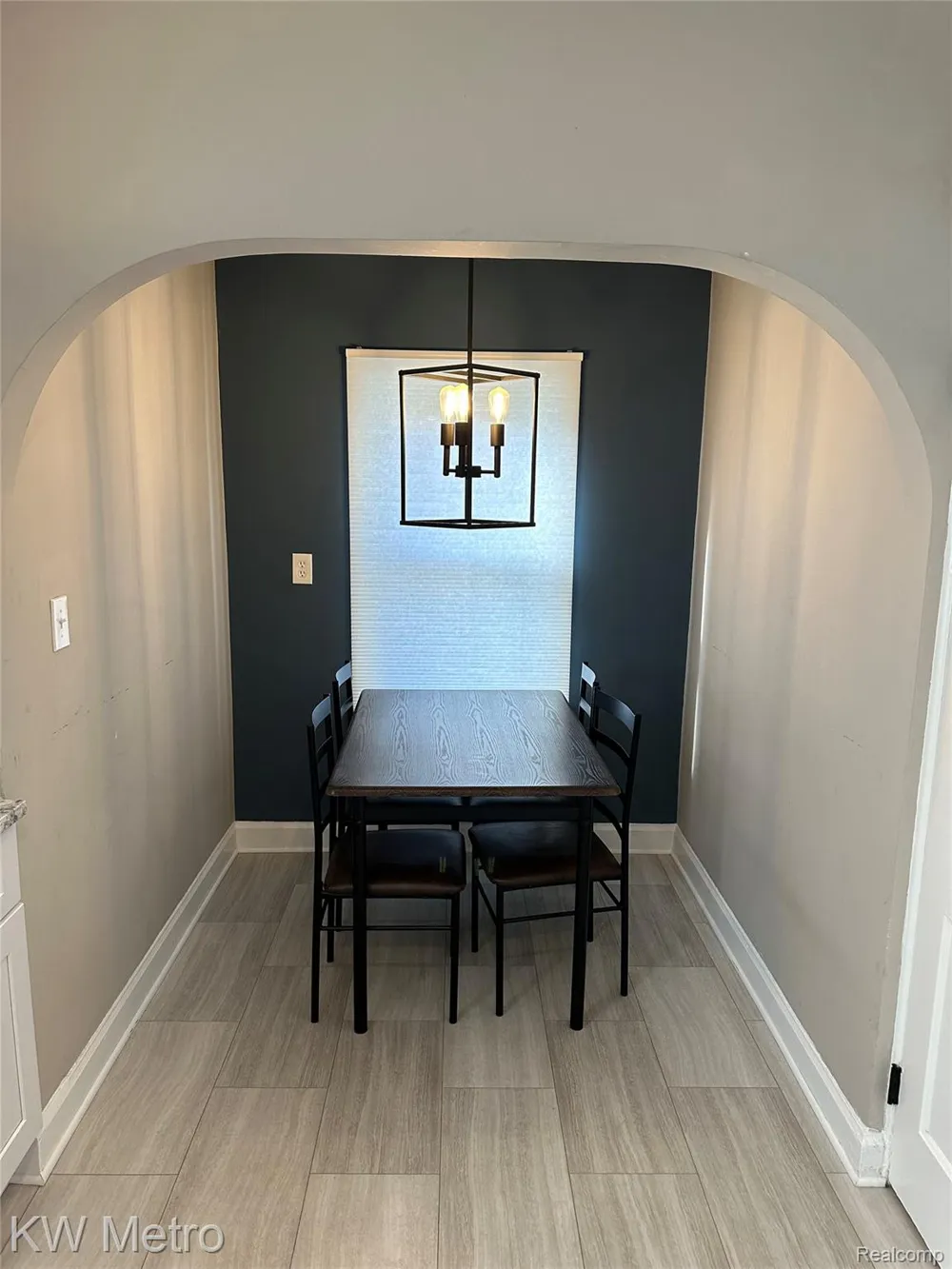 21503 COLLINGHAM AVENUE Farmington Hills City, MI 48336