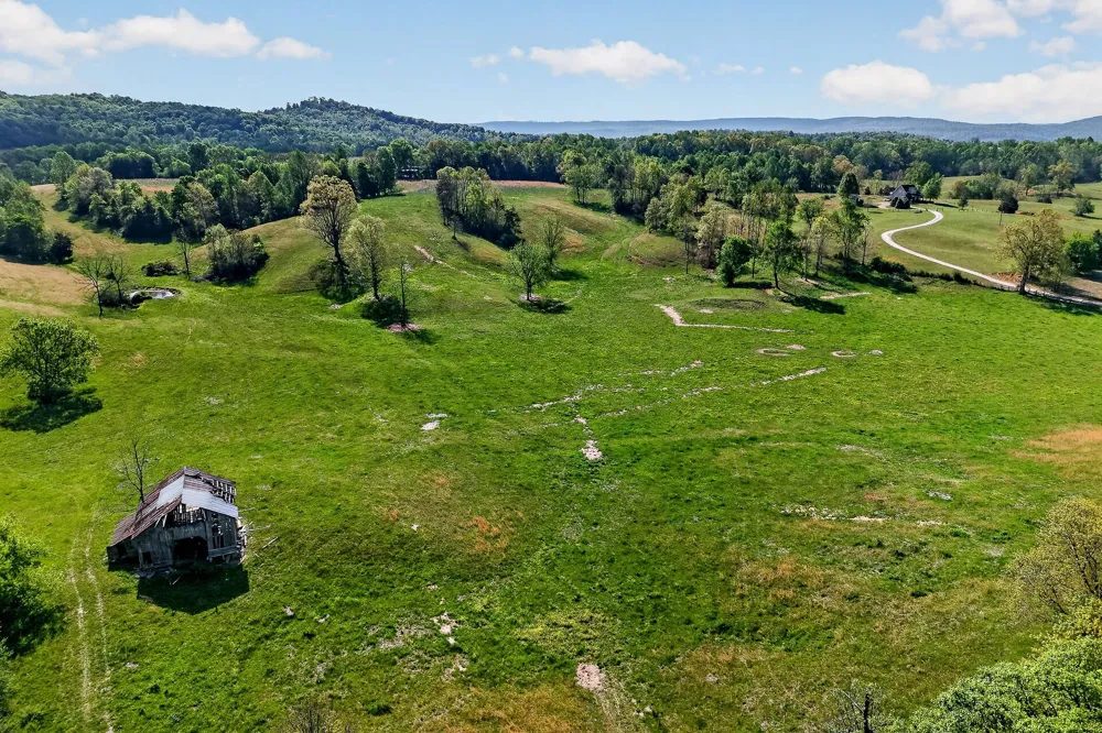 515 Jericho Rd Quebeck, TN 38579