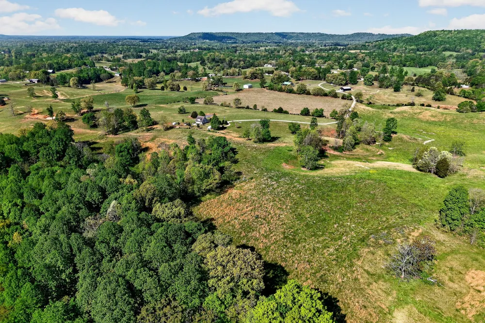 515 Jericho Rd Quebeck, TN 38579