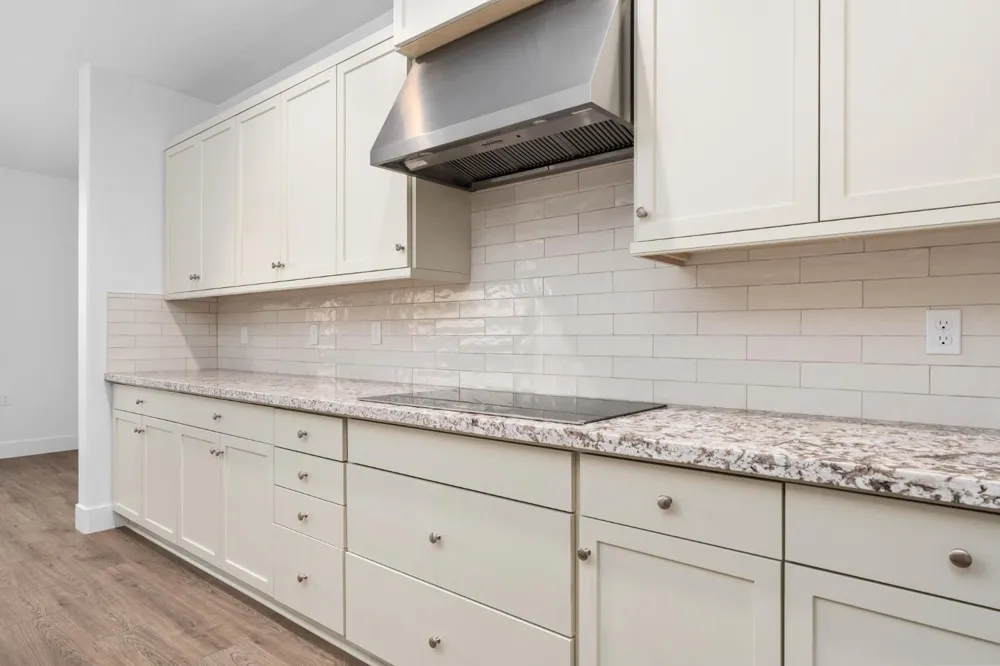 8099 Creek View Friant, CA 93626