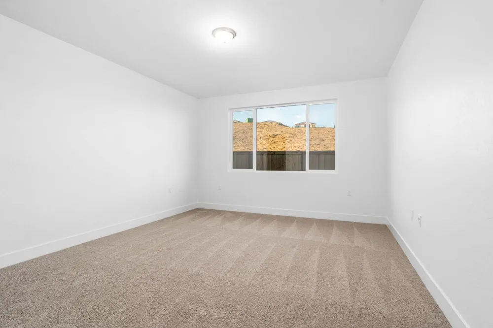 8099 Creek View Friant, CA 93626