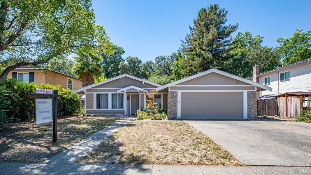 226 Alamo Drive Vacaville, CA 95688